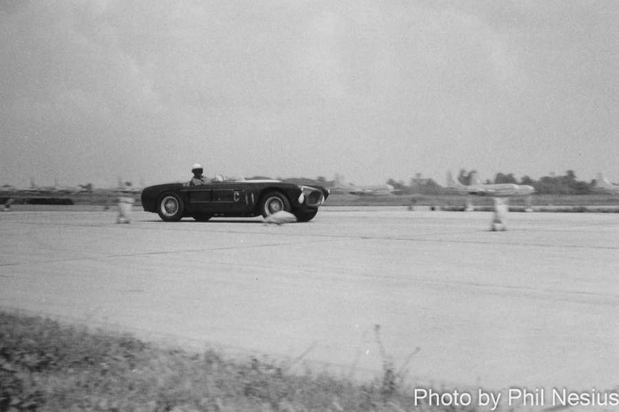 Ferrari 340 Mexico number 11 driven by Bill Spear at Lockbourne AFB August 1953 / 493K_0004 / 