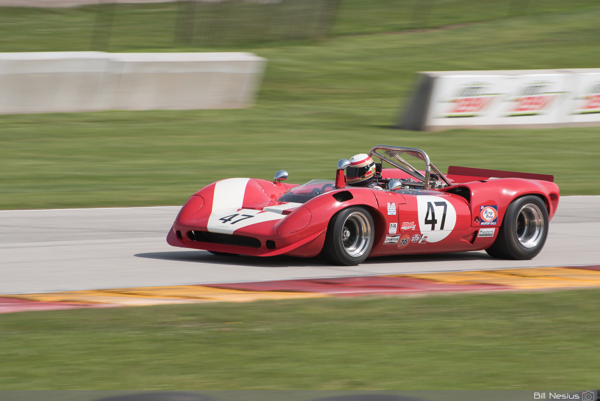 1967 Lola T70 Mk IIIb #47 in turn 7 / DSC_3937 / 4
