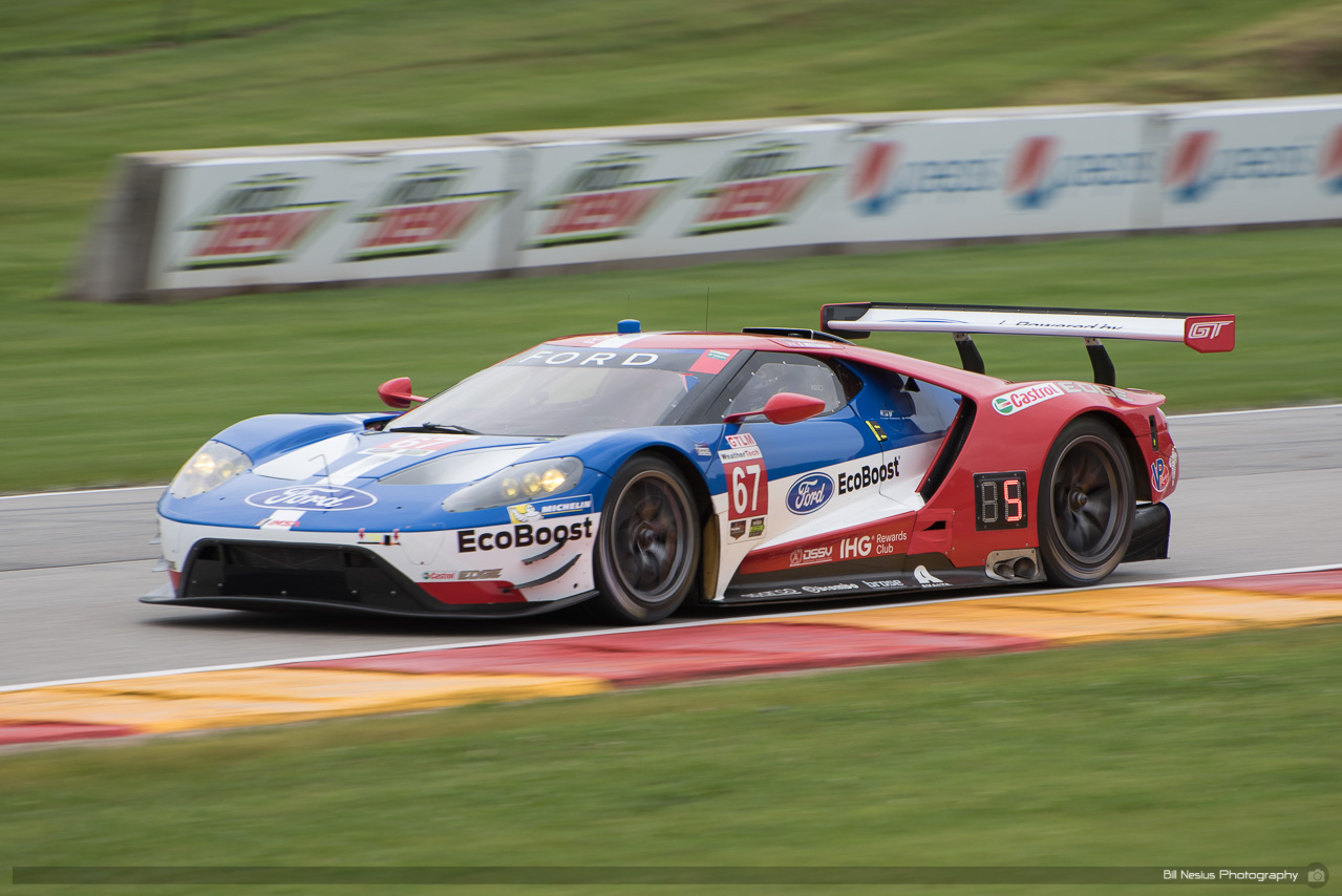 Ford GT Ford Chip Ganassi Racing No. 67 in turn 7 ~ DSC_6853