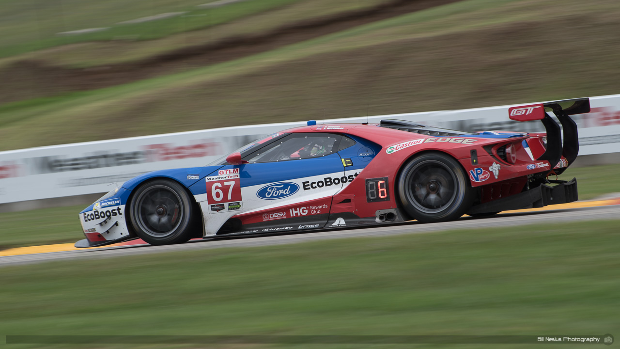 Ford GT Ford Chip Ganassi Racing No. 67 in turn 7 ~ DSC_7451