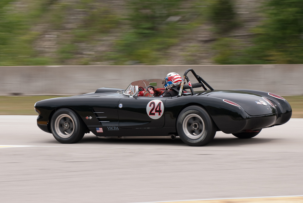 Ron Nettesheim driving a 1960 Chev. Corvette in turn 10-11 Road America, Elkhart Lake, WI  ~  DSC_0606