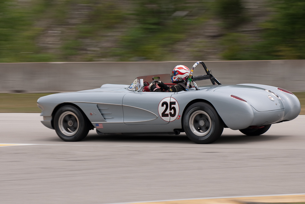 Thomas Frankowski driving a 1960 Chev. Corvette in turn 10-11 Road America, Elkhart Lake, WI  ~  DSC_0607