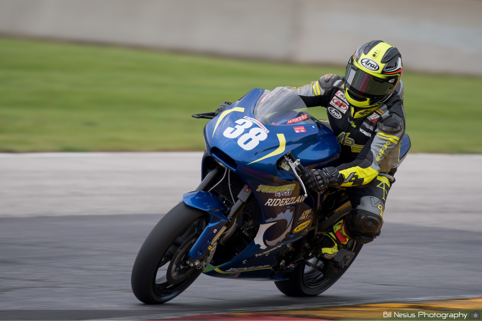 Kris Turner on the Number 38 RiderzLaw Racing Suzuki SV650 / DSC_8943 / 4