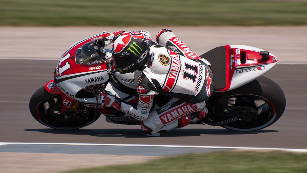 Ben Spies on the number 11 Yamaha Factory Racing YZR-M1 in turn 6, Indianapolis Motor Speedway  ~  DSC_3020