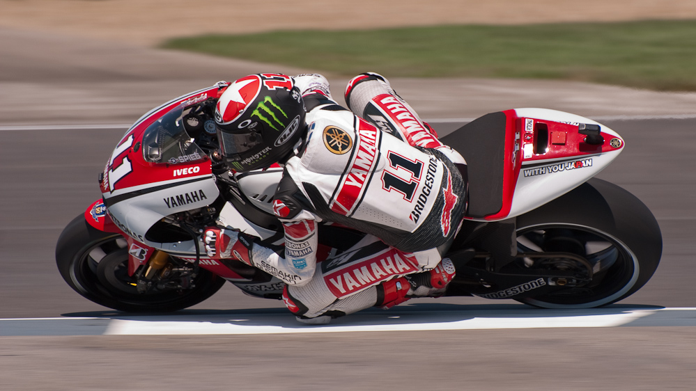 Ben Spies on the number 11 Yamaha Factory Racing YZR-M1 in turn 6, Indianapolis Motor Speedway  ~  DSC_3099