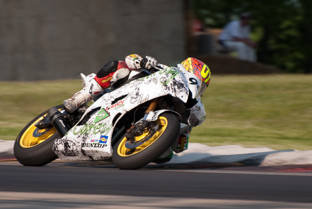 Ricky Parker on the No 96 Yamaha YZF-R6 in turn 67, Road America, Elkhart Lake, WI