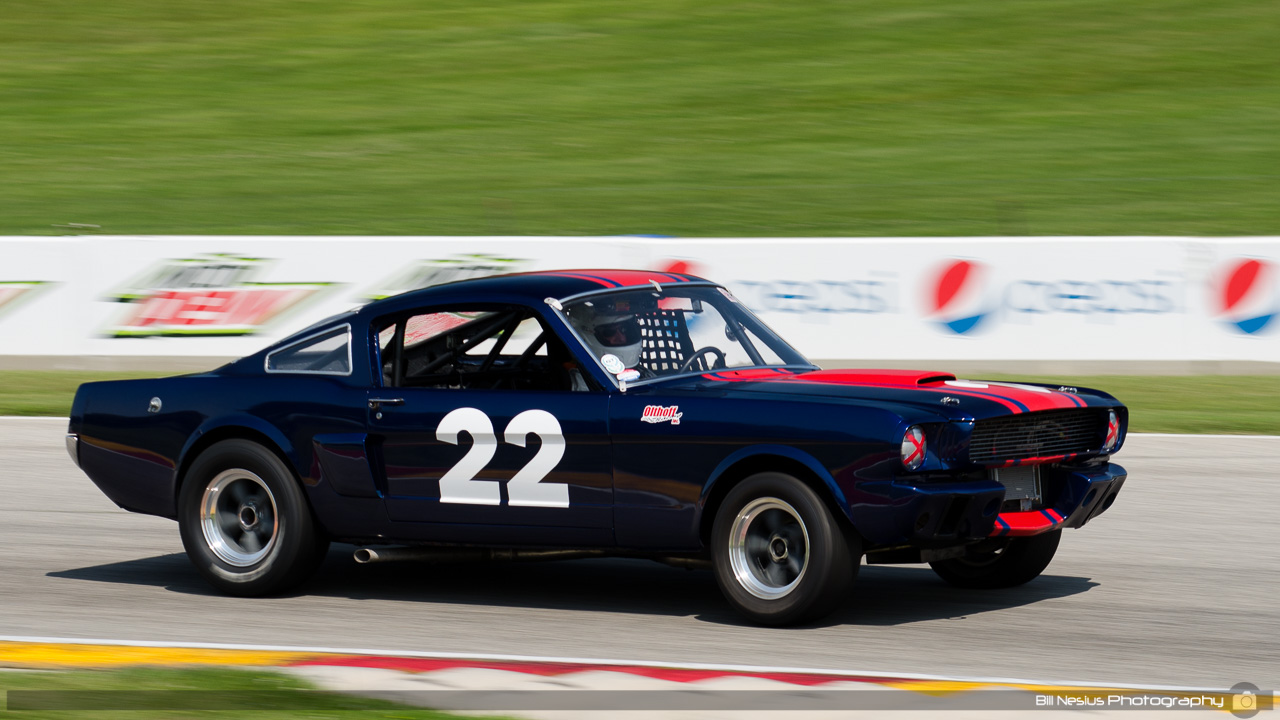 1965 Ford Mustang GT #22 driven by Frank Marcum at Road America, Elkhart Lake, WI. Turn 7 / DSC_1559