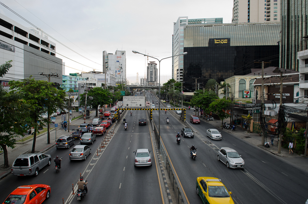 Streets of Bangkok  ~  DSC_0673