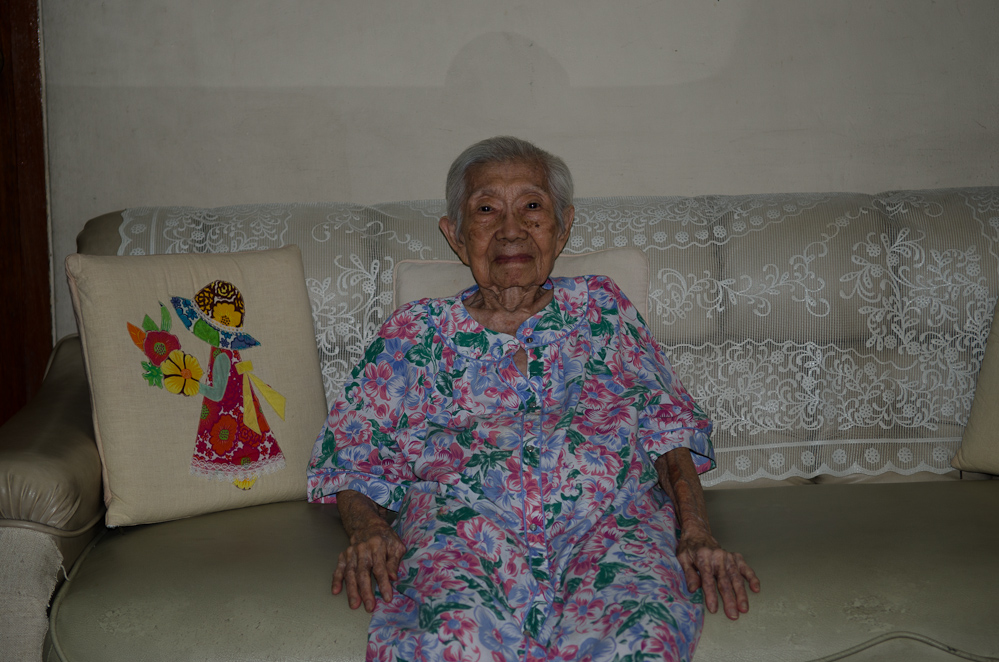 Sutaya's grandmom  ~  DSC_0999