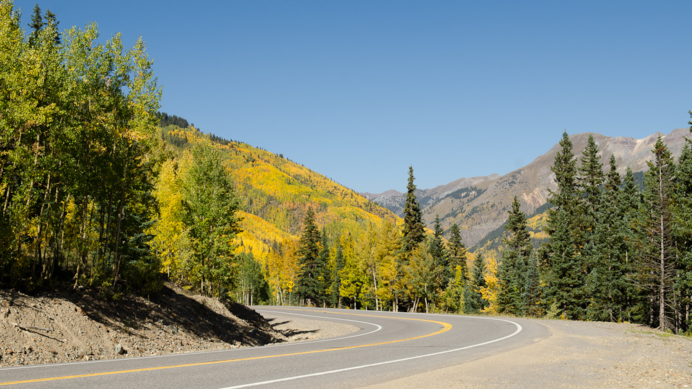 Hwy 550 between Ouray and Red Mountain pass  ~  DSC_4728