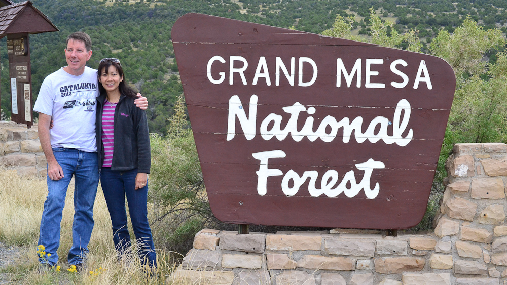 Bill & Sutaya at Grand Mesa National Forest / DSC_0514