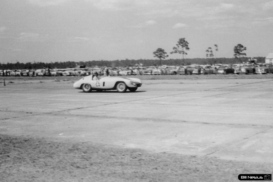 Ferrari 750 Monza Number 25 driven by Hill / Shelby at Sebring March, 13 1955 / 114L_0008 / 