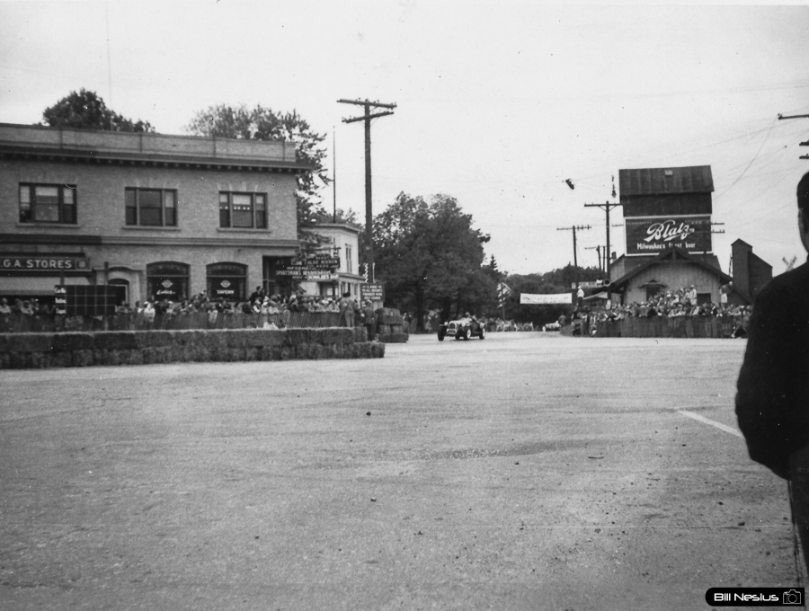 Elkhart Lake, WI September 1952 / 137E_0020 / 3
