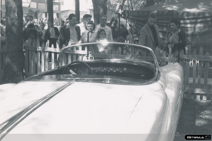 Buick XP300 show car at Elkhart Lake, WI September, 1952 / 137E_0030 / 