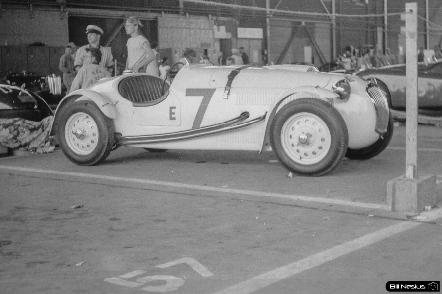 Frazer Nash Le Mans Replica number 7 driven by Ted Boynton at Lockbourne AFB August 1953 / 493K_0006 / 