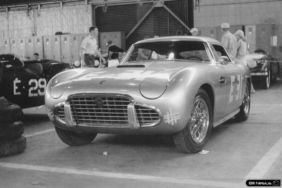 Siata 208CS number 31 driven by Robert Blackwood at Lockbourne AFB August 1953 / 493K_0007 / 