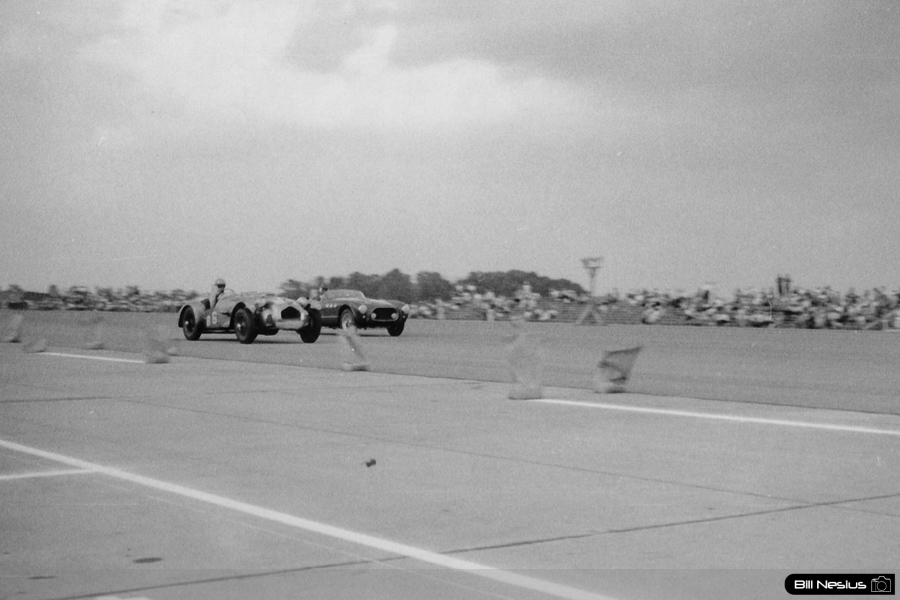 Allard J2X number 6 driven by Fred Warner and Ferrari 340 America number 5 driven by Jim Kimberly at Lockbourne AFB August 1953 / 493K_0011 / 