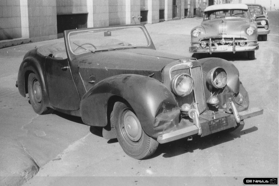 Pat Snook's Triumph Possibly 1953 / 902K_0014 / 
