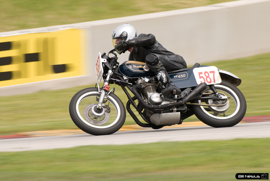 PETE BEYER (No.587) on a 77 XS Yamaha in turn 7 at Road America, Elkhart Lake, WI / DSC_4184 / 4