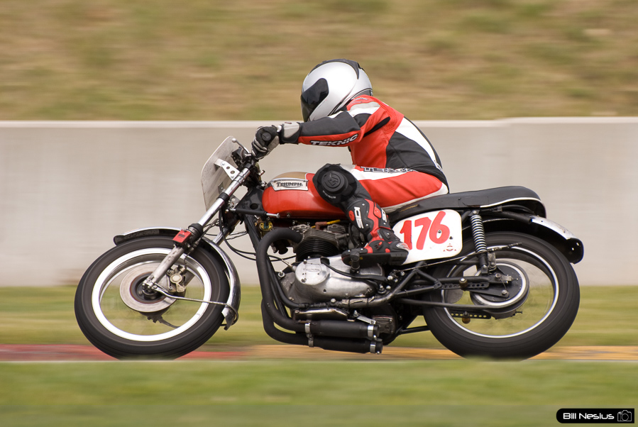 TONY READ (No.176) on a 73 Triumph in turn 7 at Road America, Elkhart Lake, WI / DSC_4204 / 4