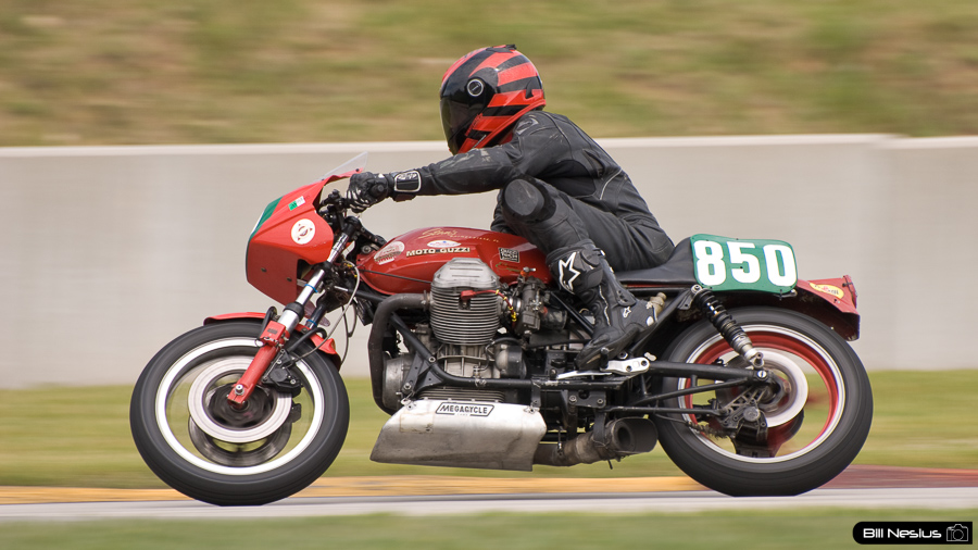 SCOTT SIGNORINI (No.850) on a 76 Moto Guzzi in turn 7 at Road America, Elkhart Lake, WI / DSC_4234 / 4