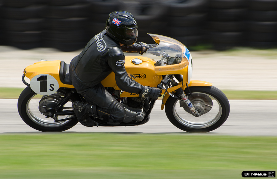 Norton Number 1s in turn 9. Road America - AHRMA - 2017 / DSC_5495 / 4