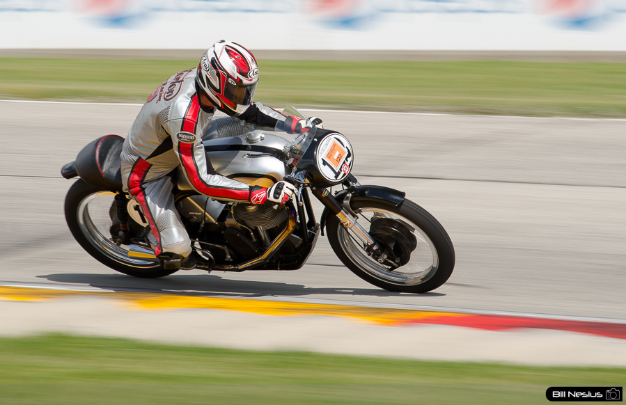 Norton Number 122 in turn 7. Road America - AHRMA - 2017 / DSC_5953 / 4