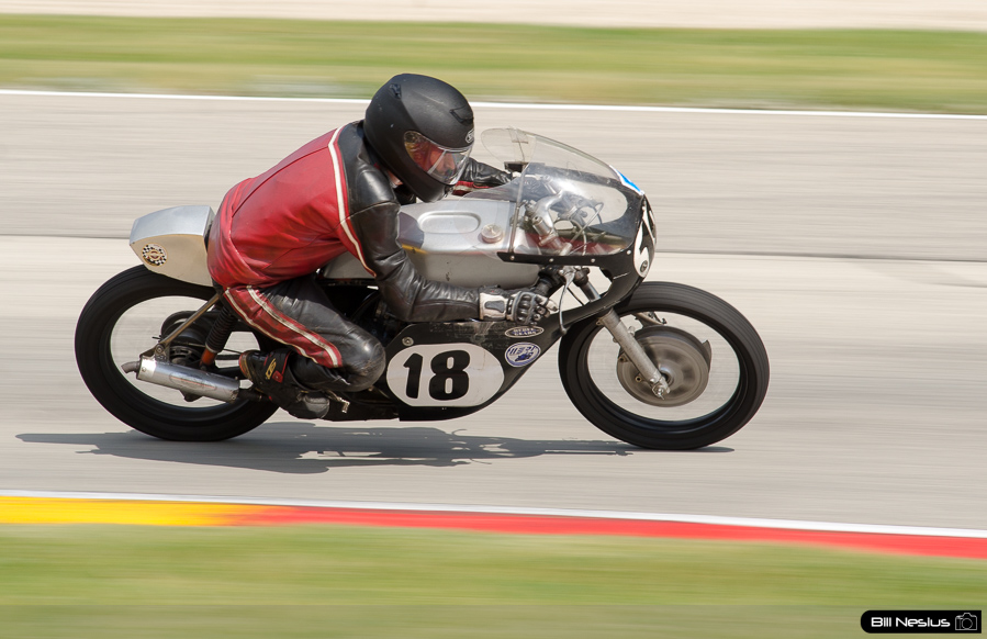 Norton Number 18 in turn 7. Road America - AHRMA - 2017 / DSC_6216 / 4