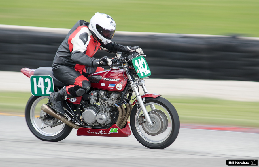 Kawasaki Number 142 in turn 7. Road America - AHRMA - 2017 / DSC_6294 / 4