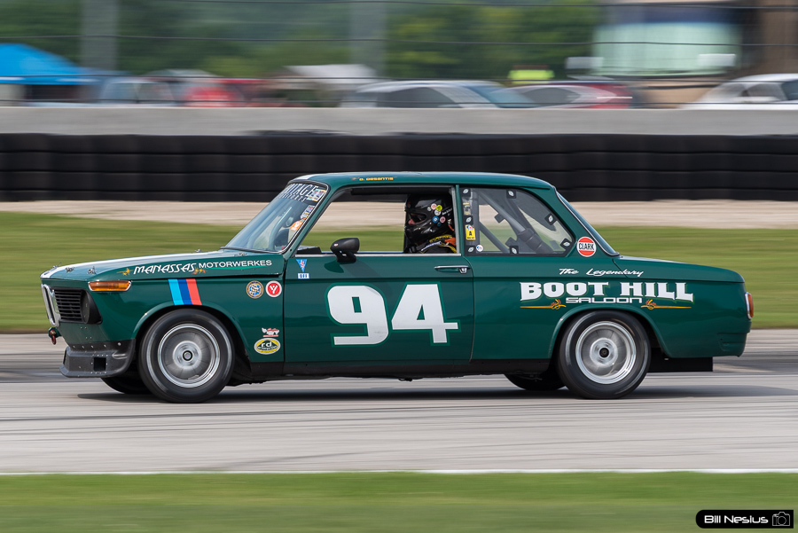 1976 BMW 2002 #94 in turn 8 / DSC_3810 / 4