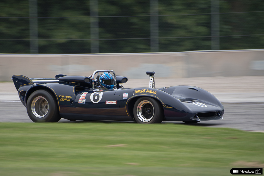 1967 Lola T70 Spyder #6 in turn 1 / DSC_5349 / 4