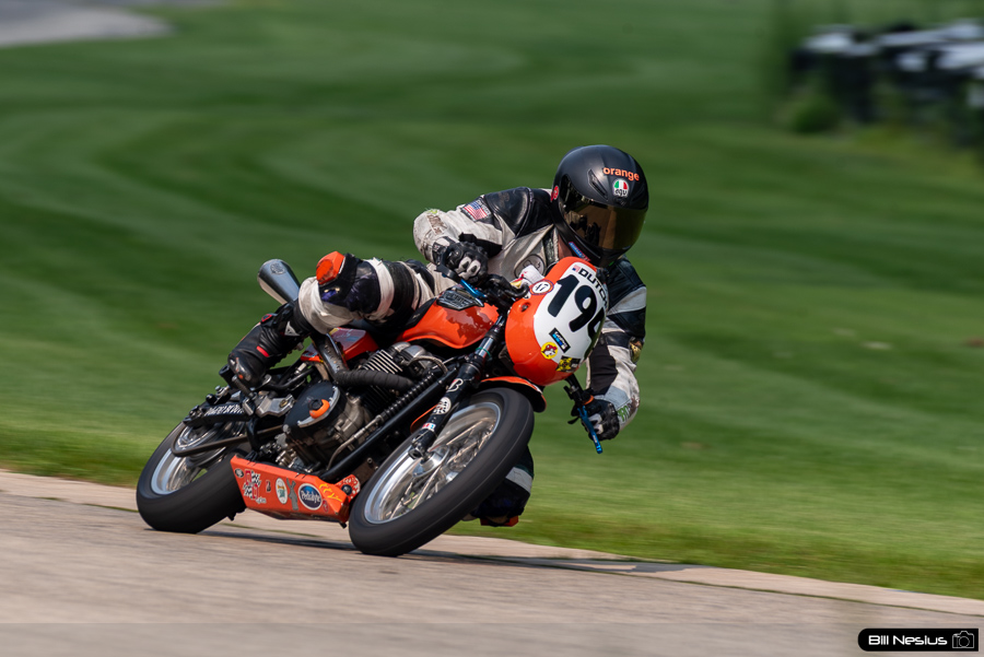 Triumph Number 194 / IMG_4837 / 3