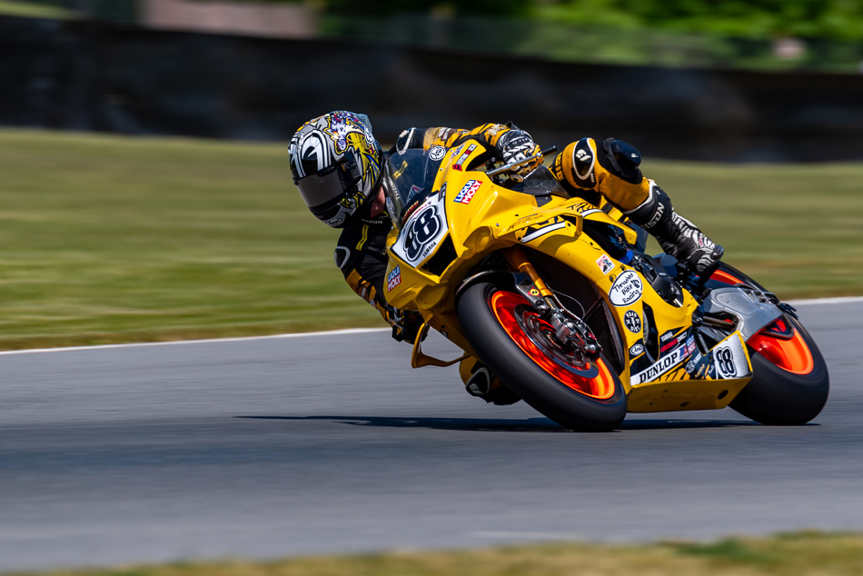 Max Flinders on the Number 88 Thrashed Bike Racing Yamaha YZF-R1 - IMG_1194 / 3